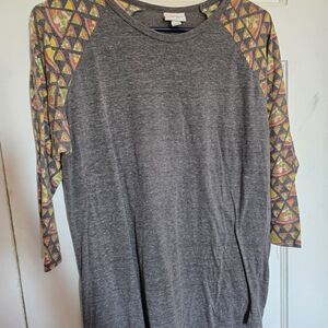LuLaRoe Heather Gray Dress with Vibrant Pizza Print Sleeves